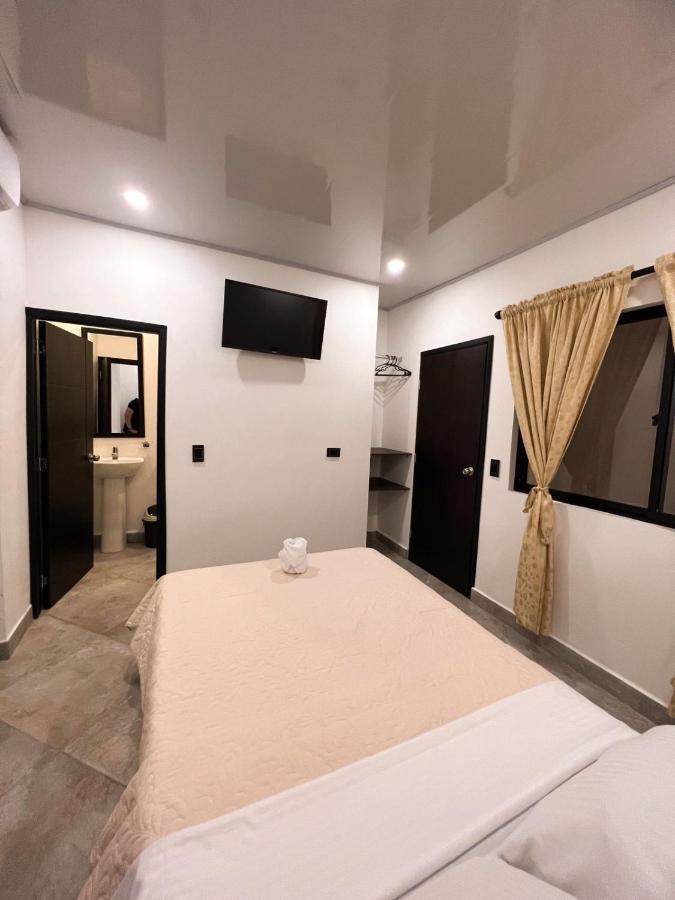 Katara Boutique Hotel Марикита Екстериор снимка
