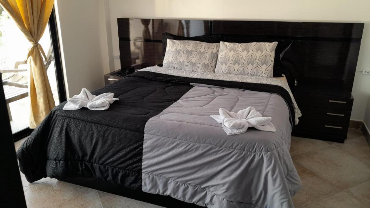 Katara Boutique Hotel Марикита Екстериор снимка