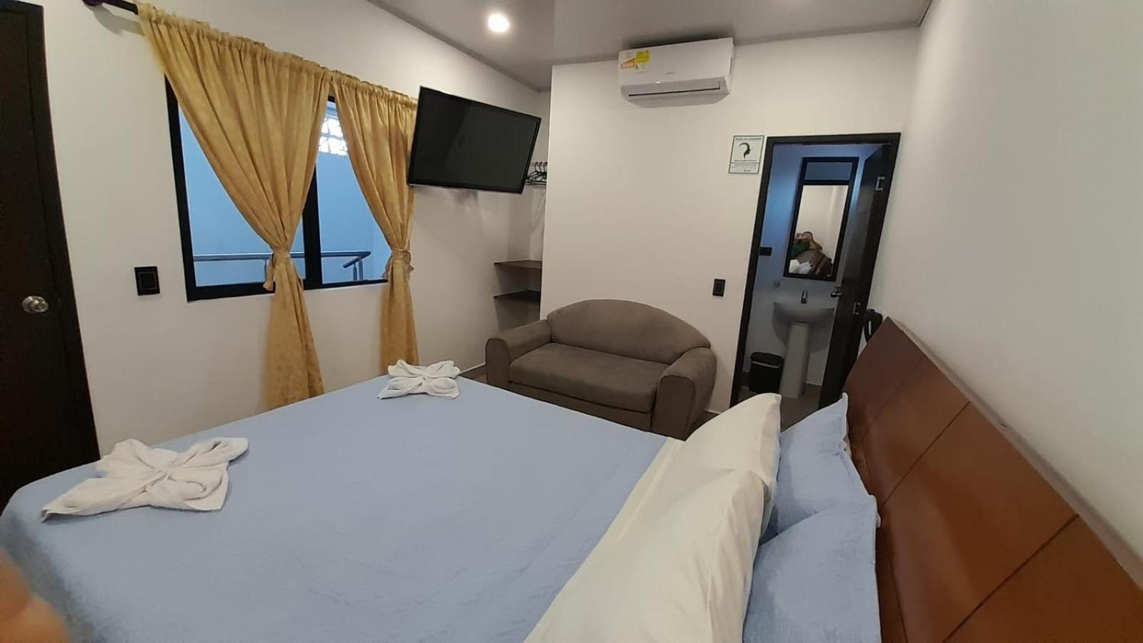Katara Boutique Hotel Марикита Екстериор снимка