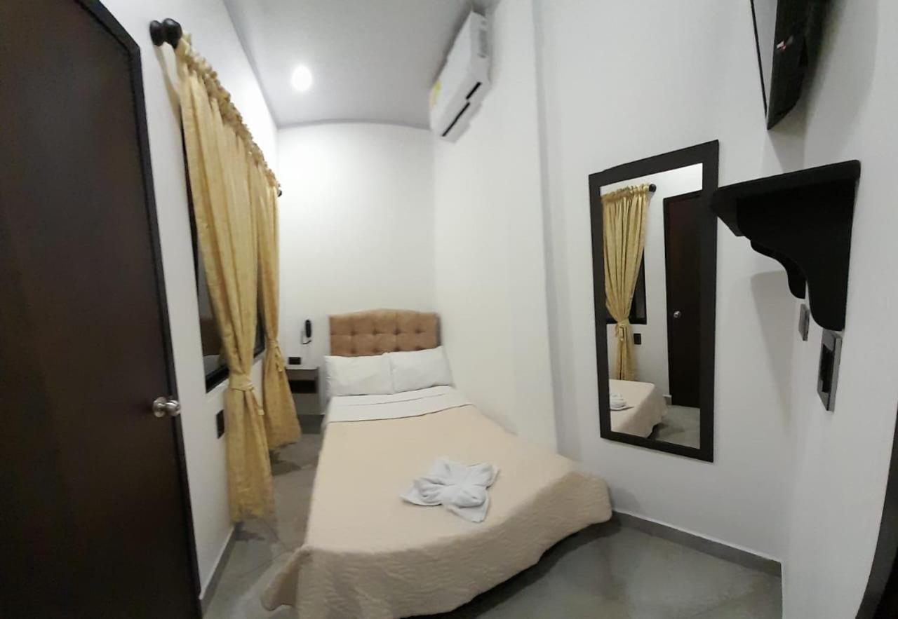 Katara Boutique Hotel Марикита Екстериор снимка